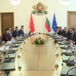 Радев се срещна с Ван И: Виждаме перспективите в изграждането на една по-добра свързаност между Европа и Китай